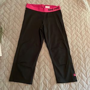 Nike Pro cropped leggings